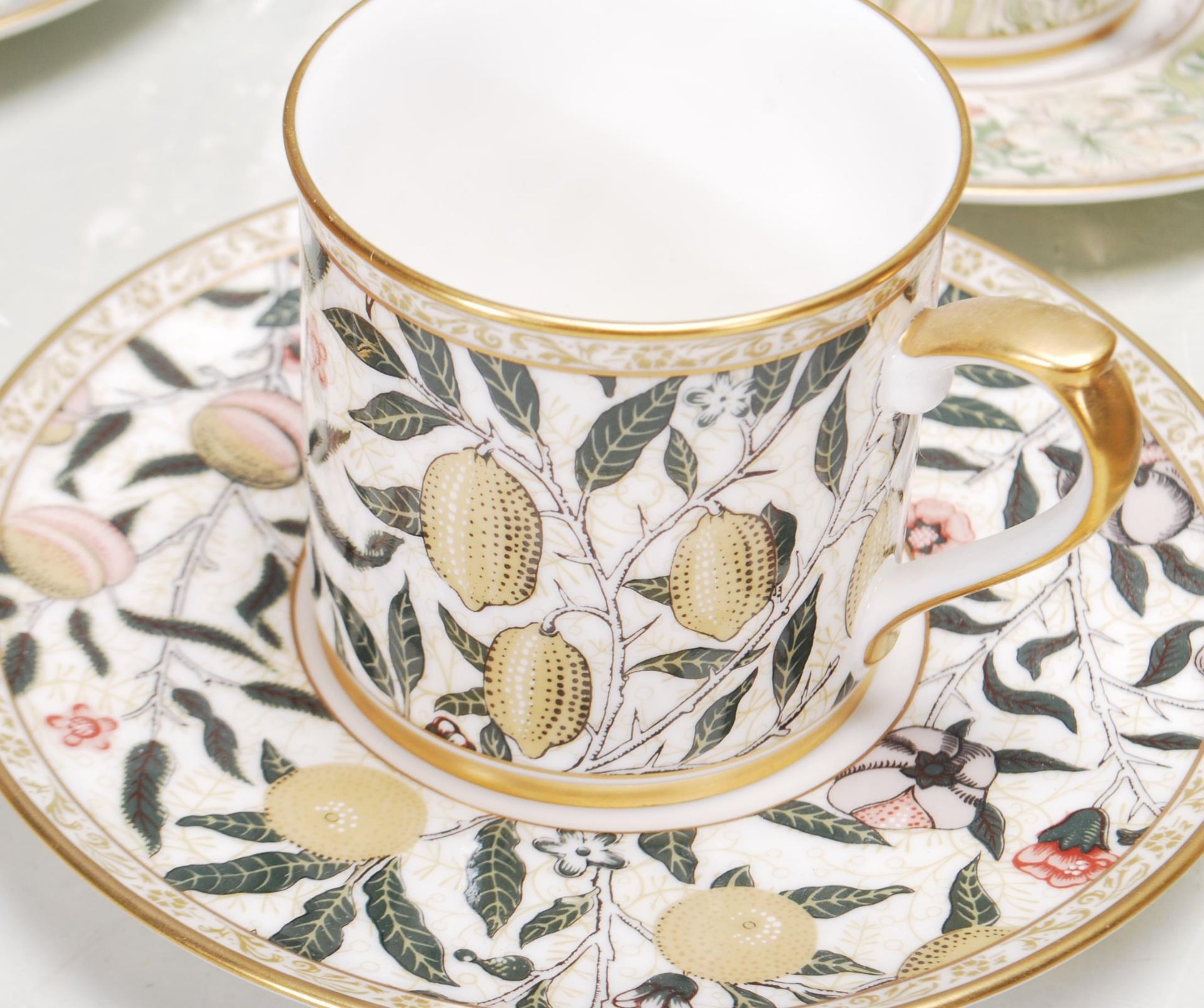 A SET OF SIX 20TH CENTURY WILLIAM MORRIS - VICTORIAN AND ALBERT TEA SERVICE - Image 9 of 11