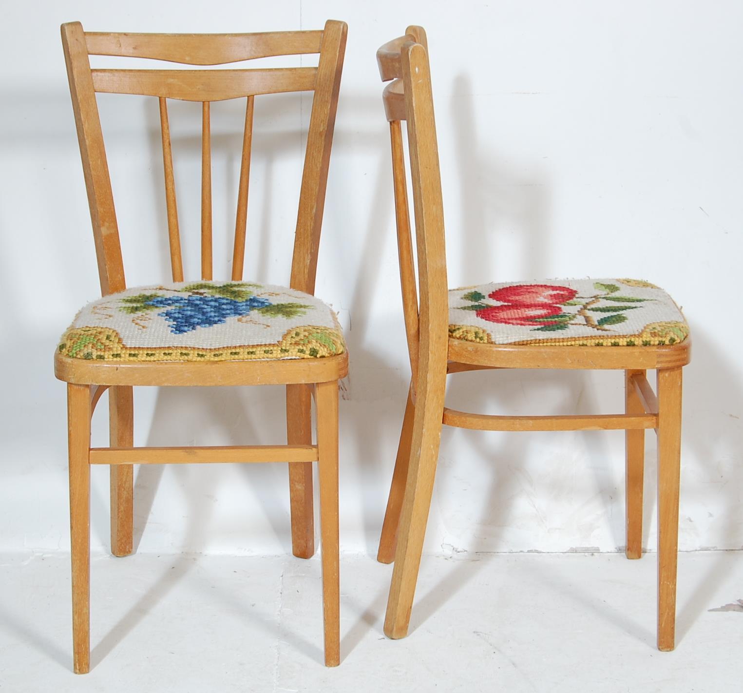 FIVE RETRO 20TH CENTURY DINING CHAIRS / KITCHEN CHAIRS - Image 4 of 5