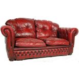 20TH CENTURY ANTIQUE STYLE OXBLOOD LEATHER CHESTERFIELD SOFA SETTEE