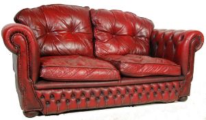 20TH CENTURY ANTIQUE STYLE OXBLOOD LEATHER CHESTERFIELD SOFA SETTEE