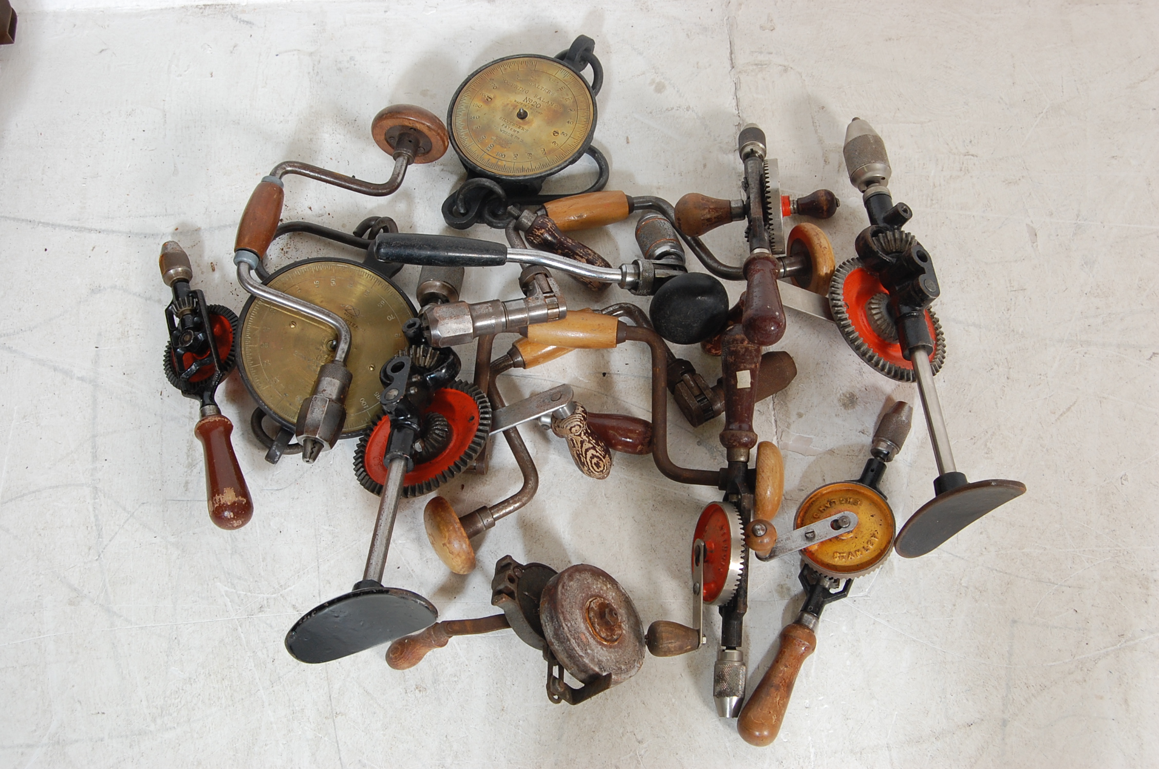 LARGE QUANTITY OF VINTAGE WOODWORKING TOOLS - Image 19 of 23