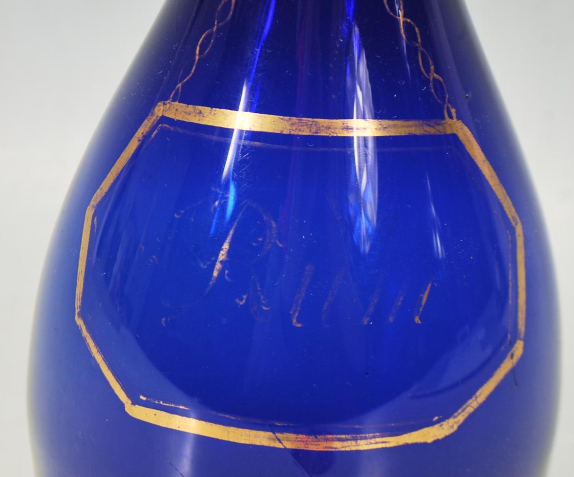 19TH CENTURY GEORGIAN BRISTOL BLUE GLASS RUM BOTTLE - Image 5 of 7