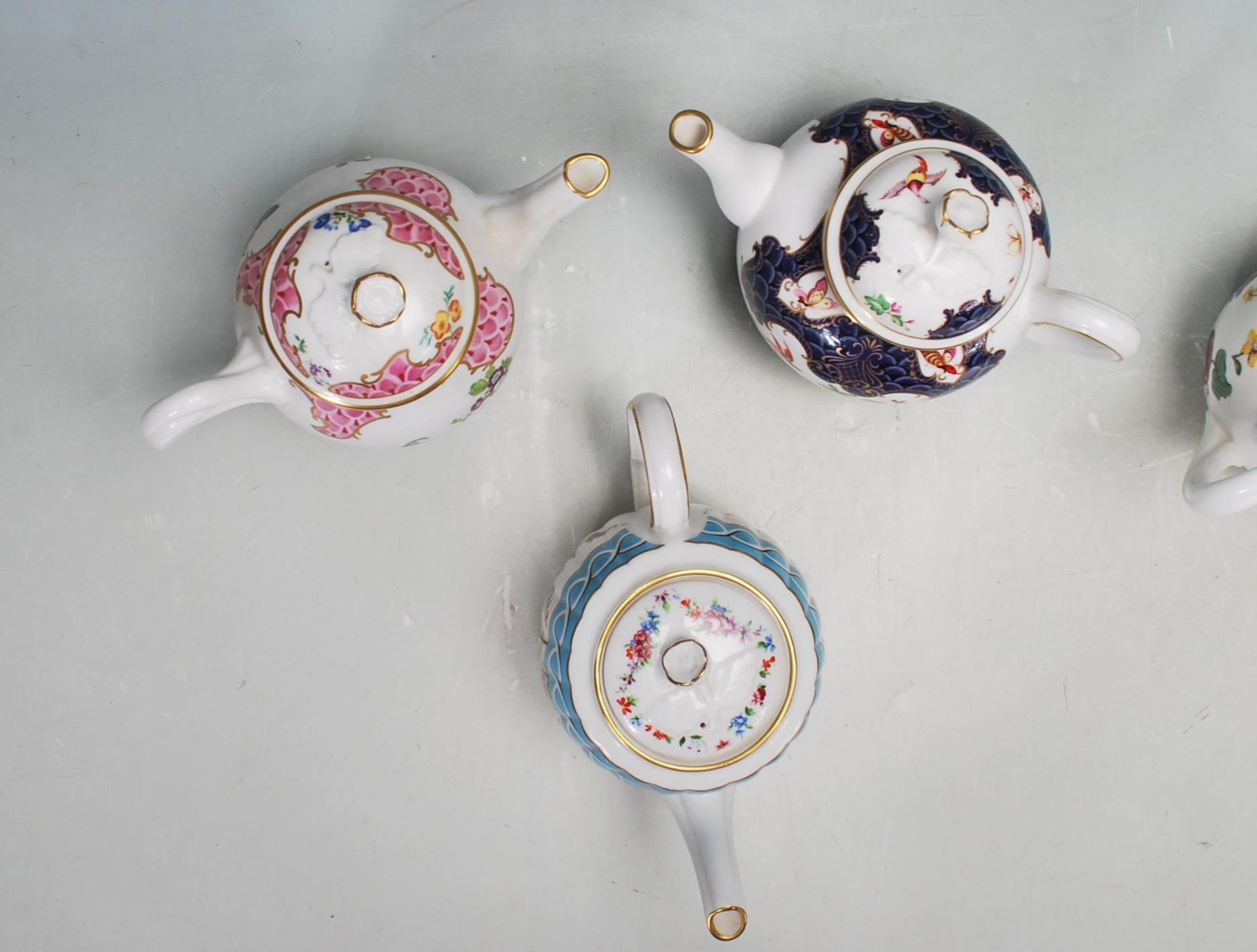 A COLLECTION OF SIX LIMITED EDITION HEIRLOOM WORCESTER TEAPOTS - Image 6 of 9