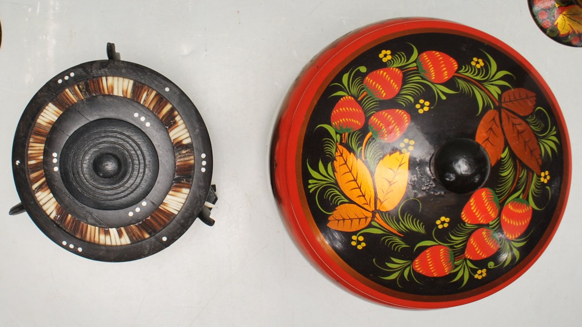 VINTAGE DRESSING TABLE HAND PAINTED JAR AND CANDLESTICKS - Image 2 of 7