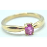 9CT GOLD & RUBY RING