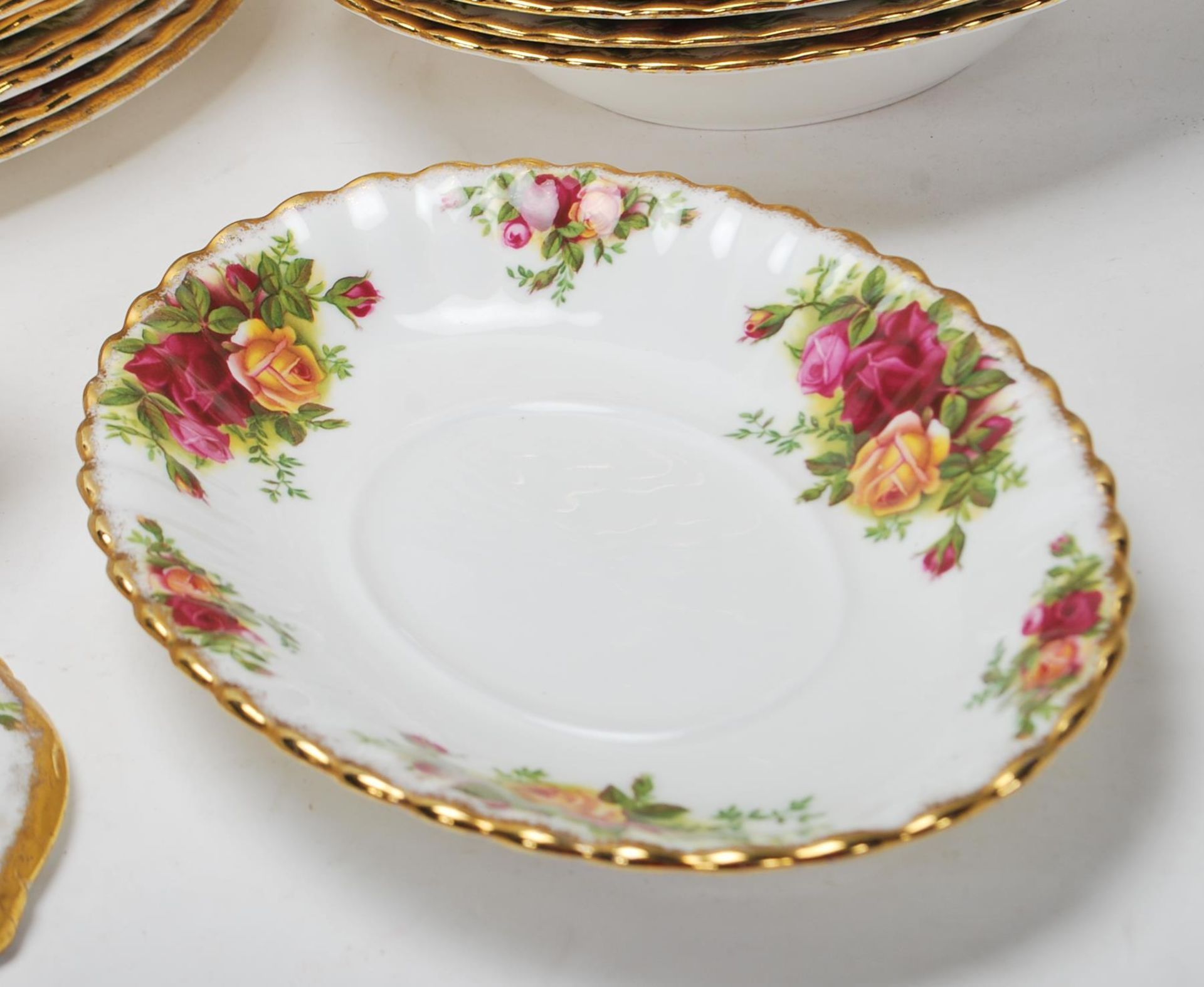 LARGE ROYAL ALBERT OLD CONTRY ROSES DINING SERVICE - Bild 3 aus 11