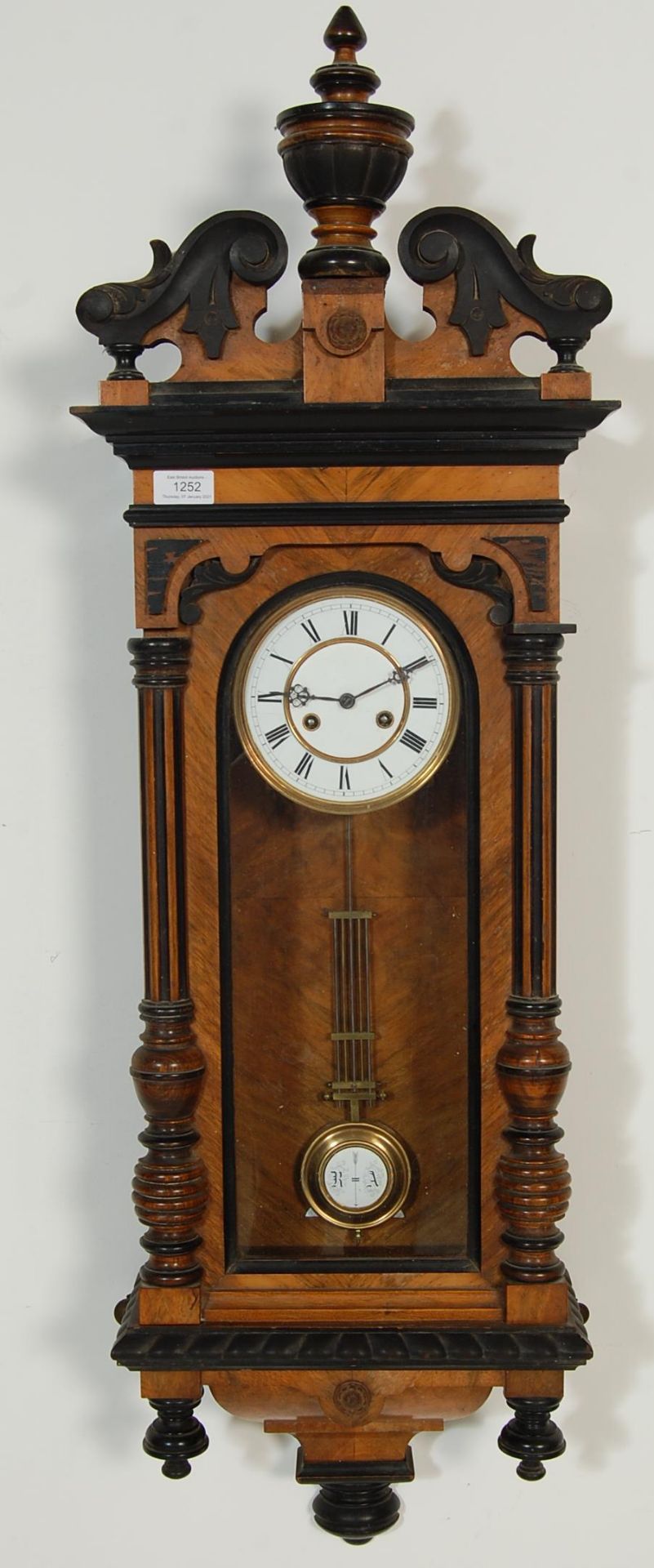 VICTORIAN 19TH CENTURY WALNUT VIENNA REGULATOR CLOCK