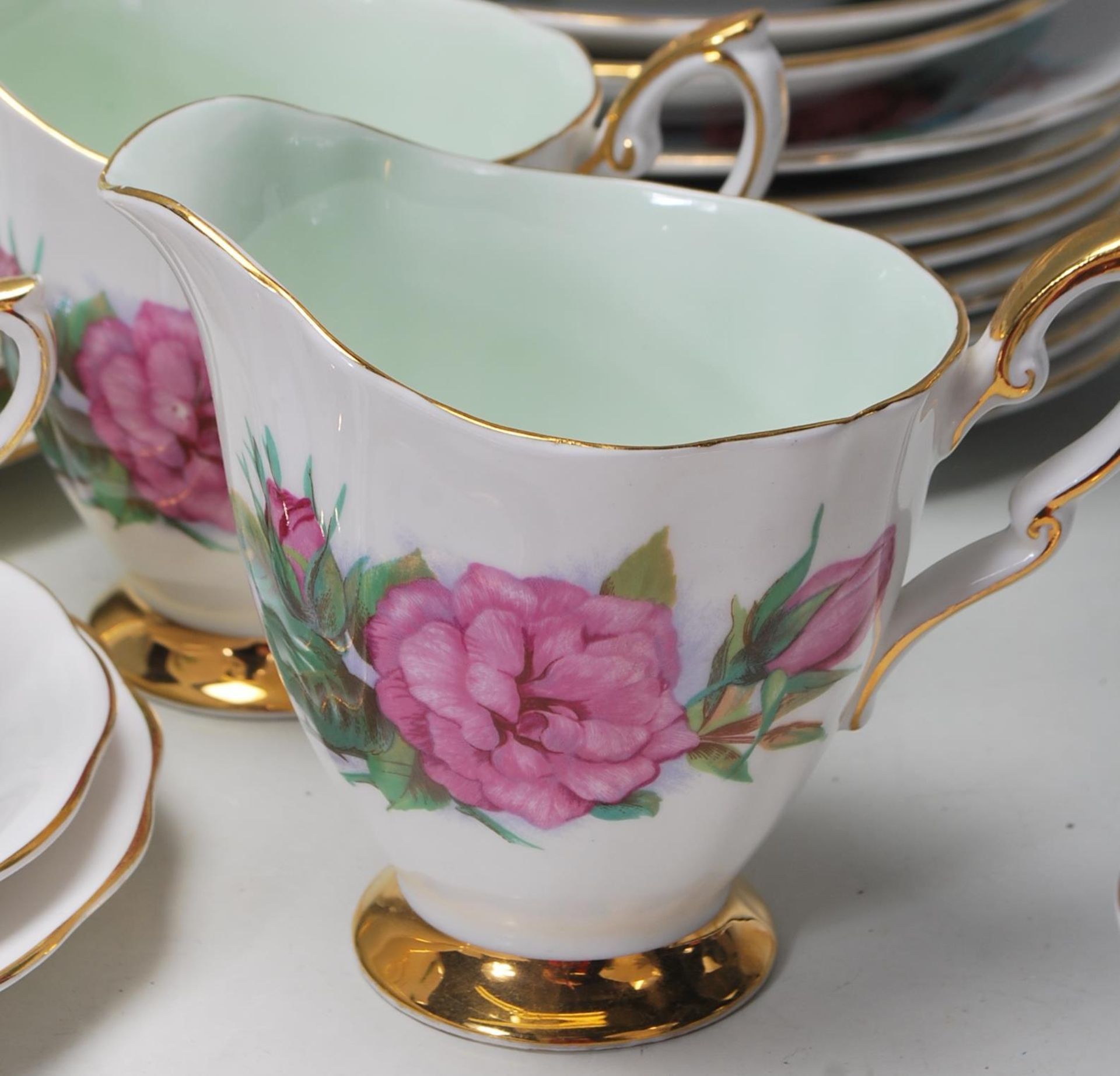 PARAGON - ROYAL STANDARD - WORLD FAMOUS ROSES TEA SET - Image 13 of 13