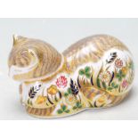 ROYAL CROWN DERBY COTTAGE CAT PAPERWEIGHT WITH GOLD STOPPER