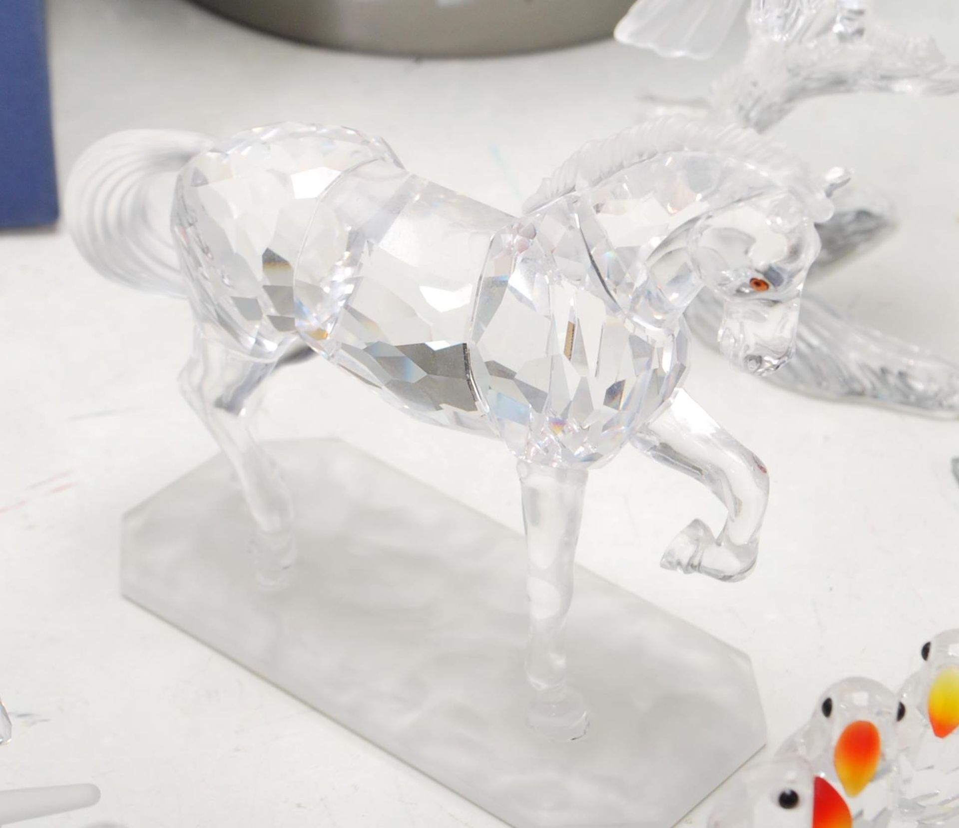 LARGE QUANTITY OF SWAROVSKI CHRYSTAL CUT GLASS FIGURINES - Image 8 of 12