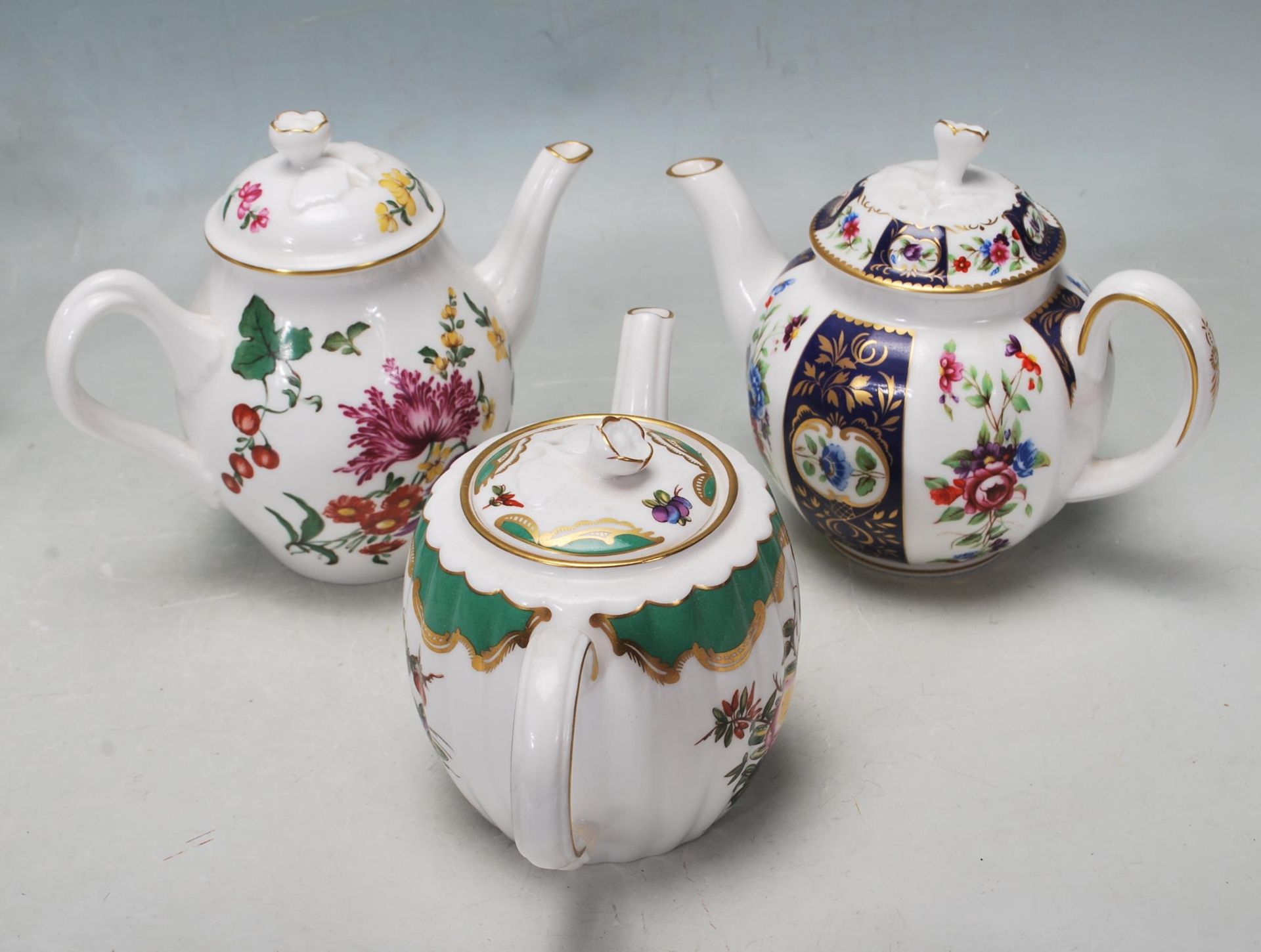 A COLLECTION OF SIX LIMITED EDITION HEIRLOOM WORCESTER TEAPOTS - Image 4 of 9