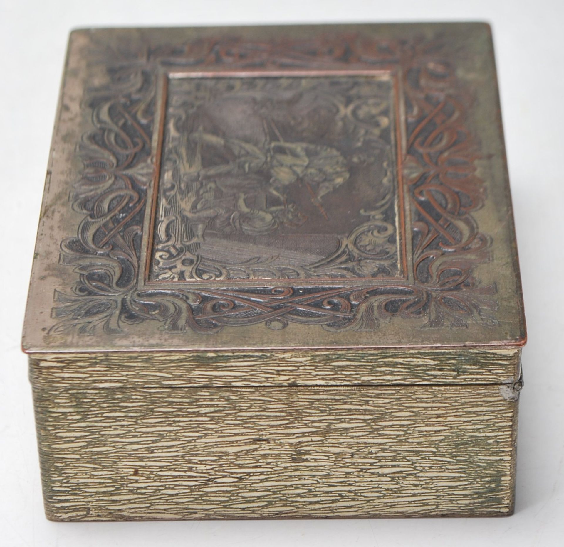 ART NOUVEAU CAST BRONZE SEAL AND CIGARETTE BOX - Image 3 of 7