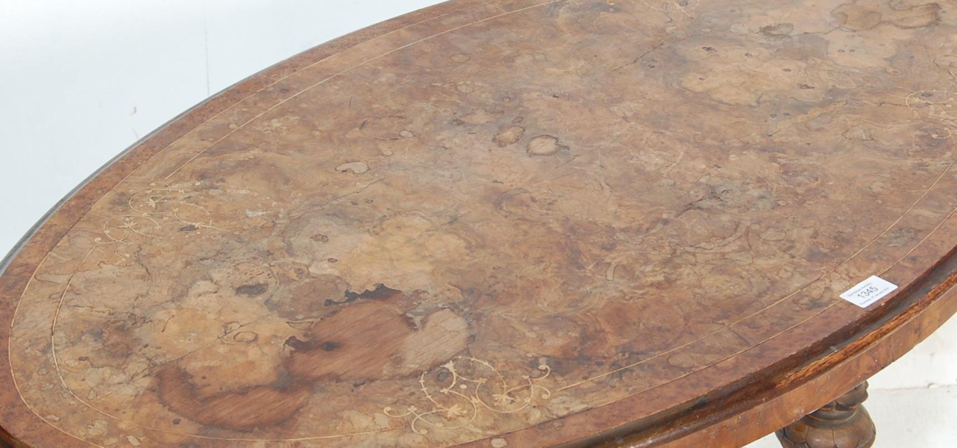 19TH CENTURY VICTORIAN FIGURED WALNUT WRITING TABLE DESK - Image 3 of 5