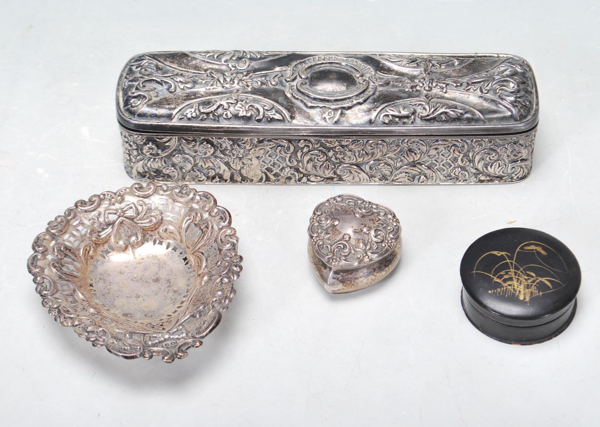 COLLECTION OF SILVER HALLMARKED 20TH CENTURY WARES