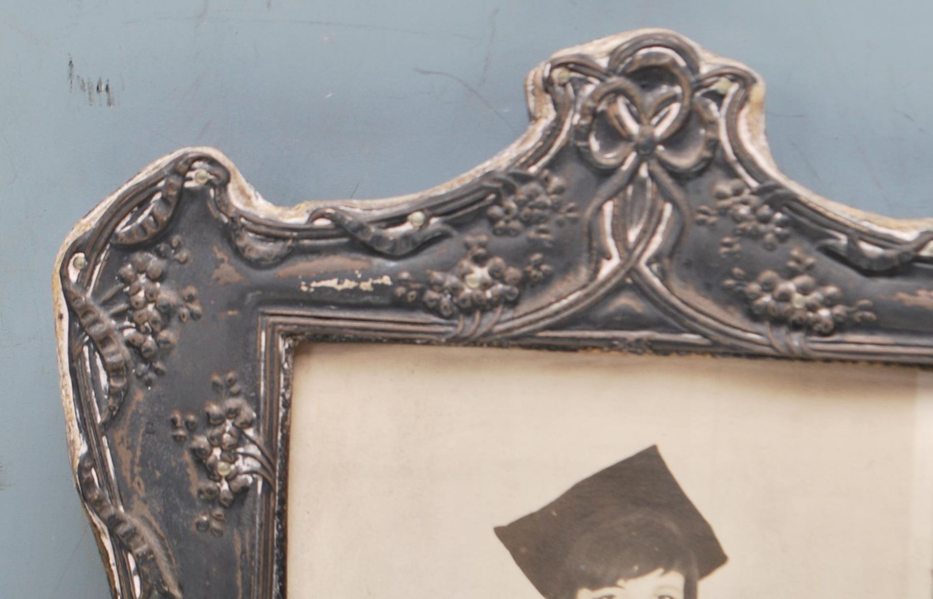 ANTIQUE EARLY 20TH CENTURY ART NOUVEAU PHOTO FRAME - Image 2 of 5