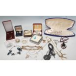 COLLECTION OF GOLD SILVER AND COSTUME JEWELLERY