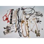 COLLECTION OF SILVER AND COSTUME / DRESS JEWELLERY