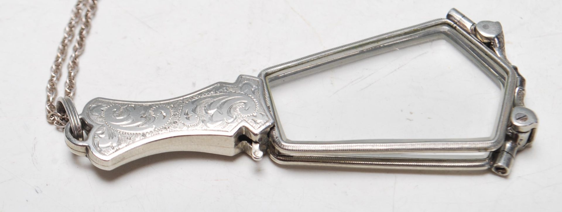 A STERLING SILVER HALLMARKED SERVING LADEL WITH A LORGNETTES - Image 5 of 9