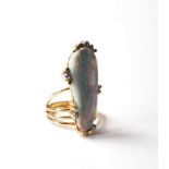 VINTAGE 18CT GOLD OPAL AND DIAMOND RING