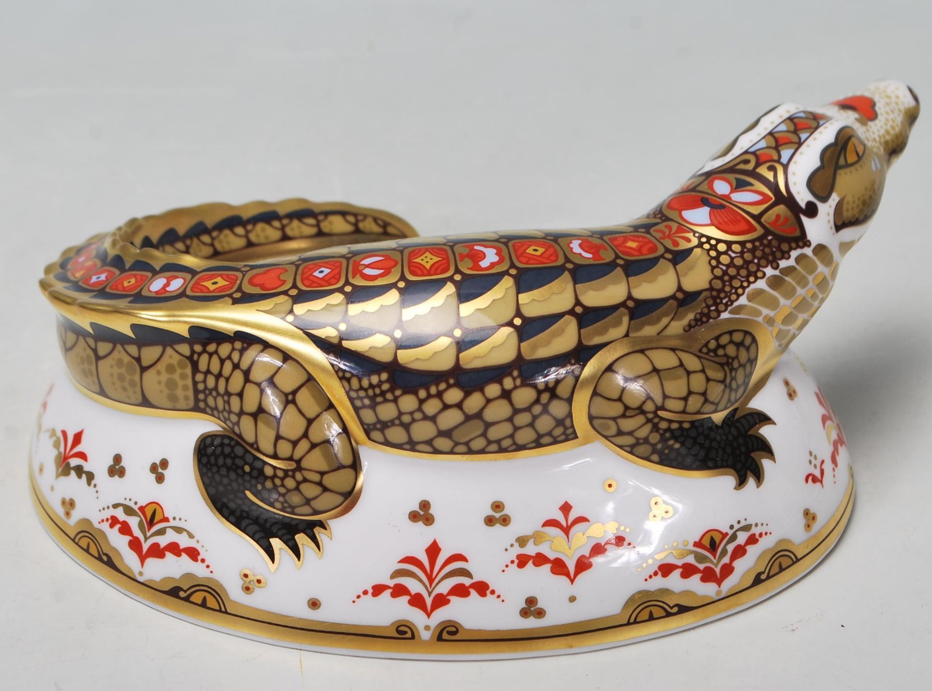 ROYAL CROWN DERBY PAPERWEIGHT IN A FORM OF CROCODILE WITH GOLD STOPPER - Image 5 of 7