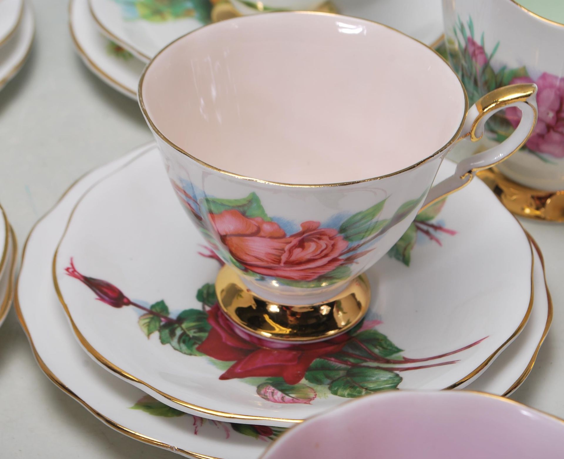 PARAGON - ROYAL STANDARD - WORLD FAMOUS ROSES TEA SET - Image 6 of 13