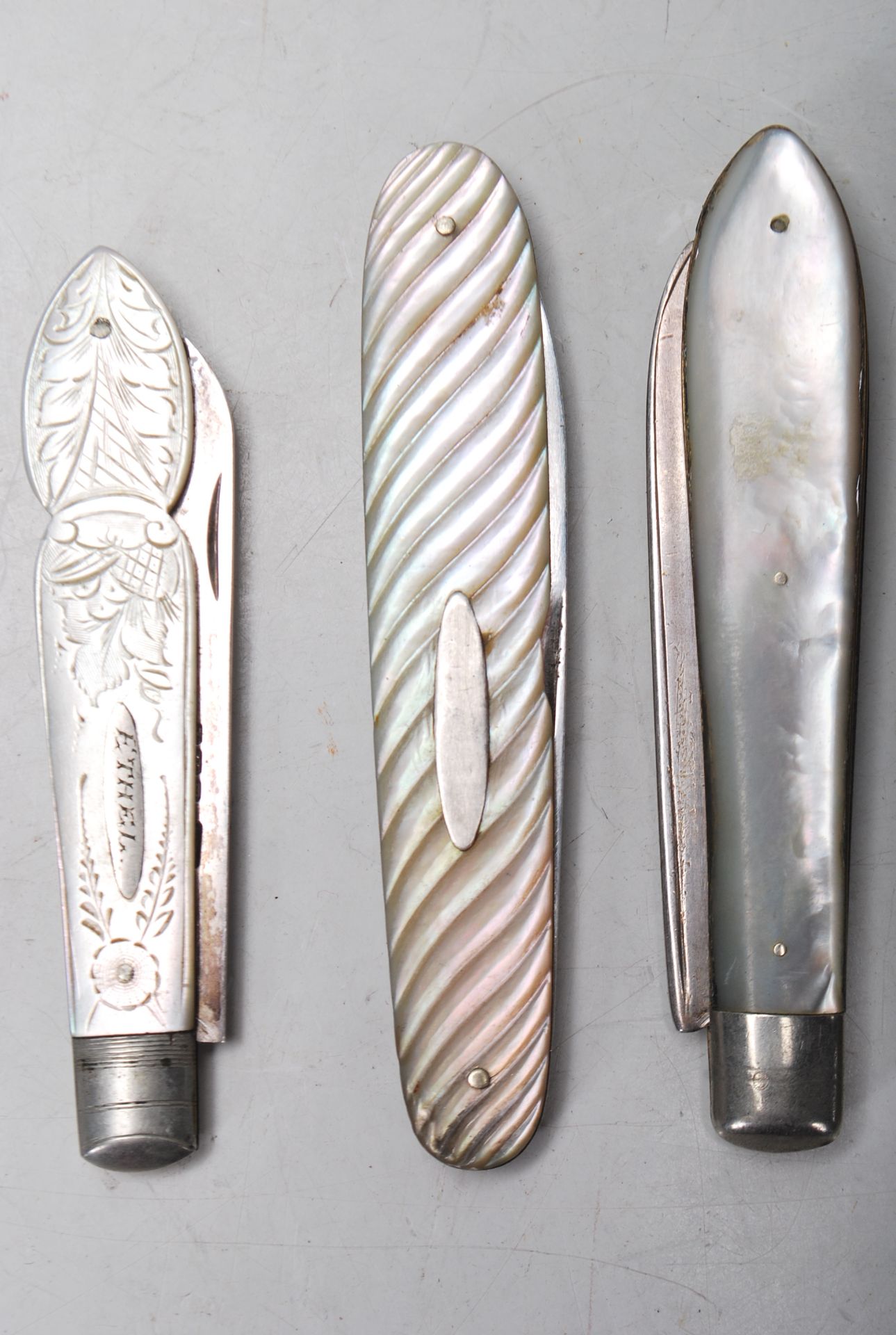 SIX VINTAGE MID 20TH CENTURY FOLDING PEN KNIVES - Image 4 of 9