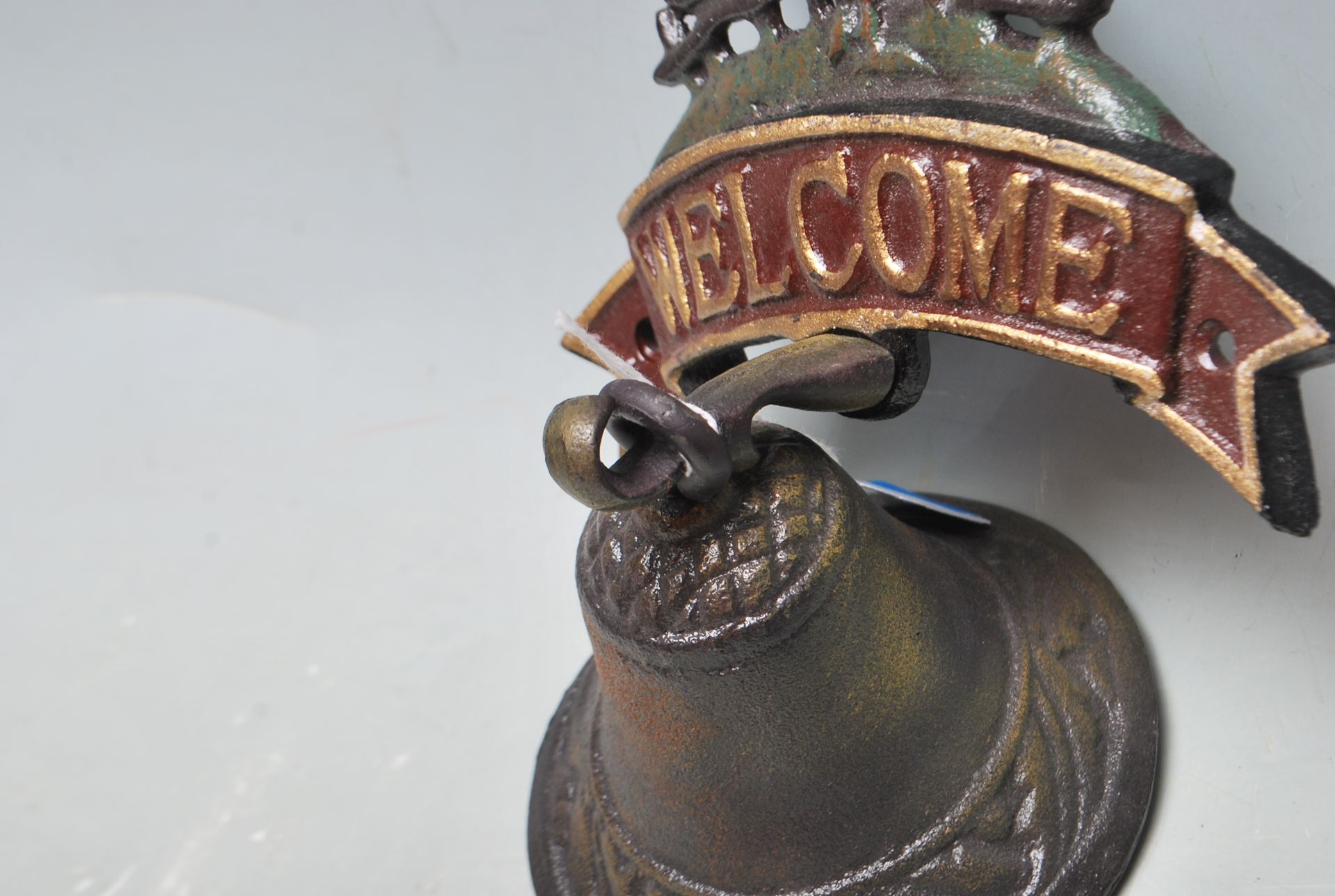 TWO VINTAGE CAST IRON POLYCHROME WELCOME SIGNS - Image 5 of 6