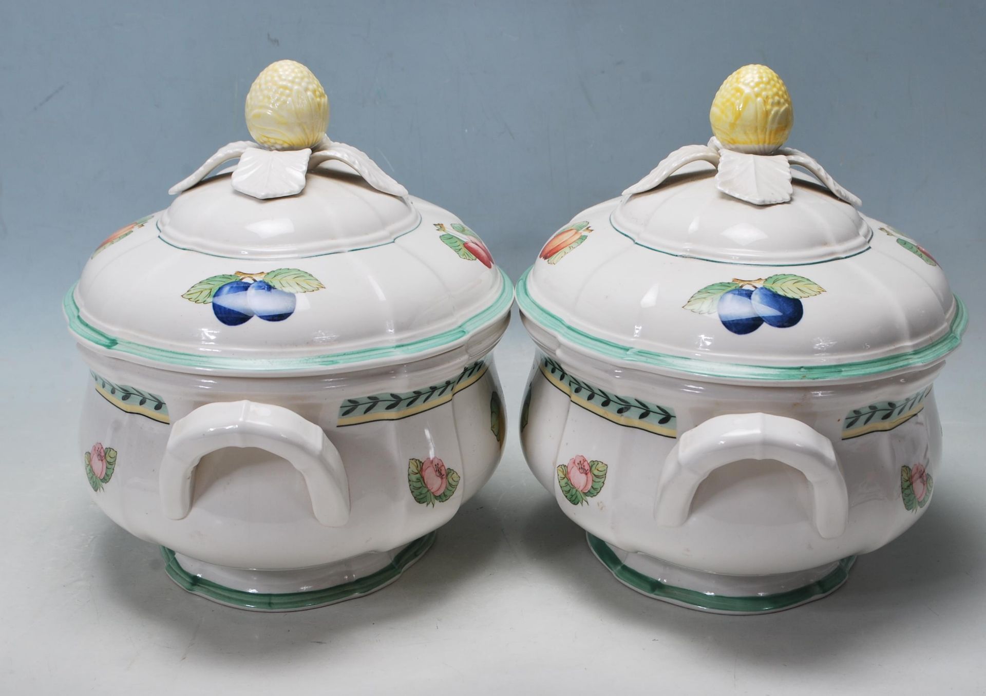 PAIR OF VILLEROY & BOCH PORCELAIN TUREENS - Image 6 of 6