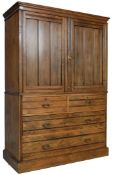 EALRY 20TH CENTURY OAK LINEN PRESS