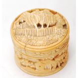 EARLY 20TH CENTURY CHINESE IVORY PILL BOX