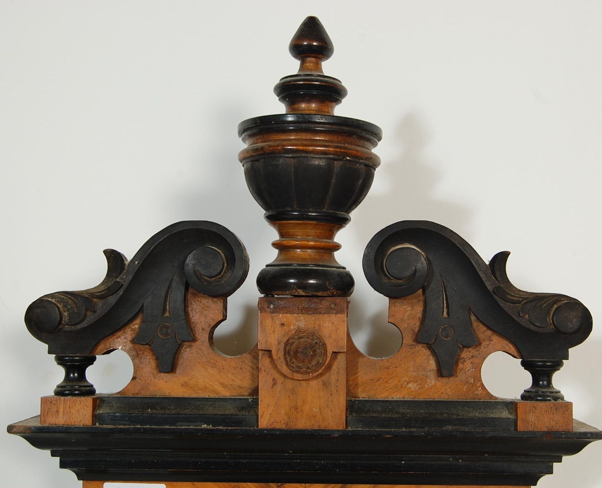 VICTORIAN 19TH CENTURY WALNUT VIENNA REGULATOR CLOCK - Image 2 of 5