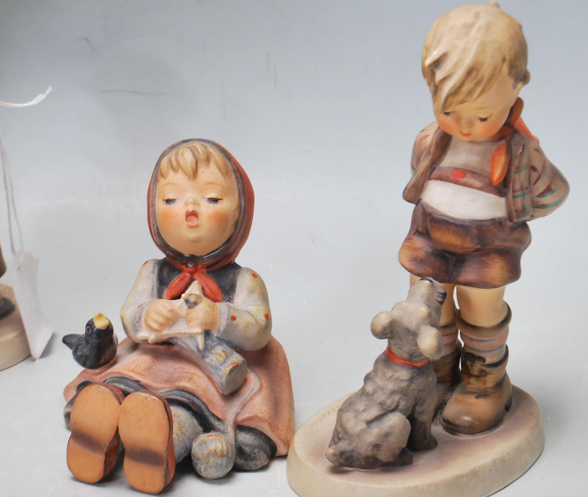 COLLECTION OF LATE 20TH VINTAGE CERAMIC FIGURINES - Image 5 of 8