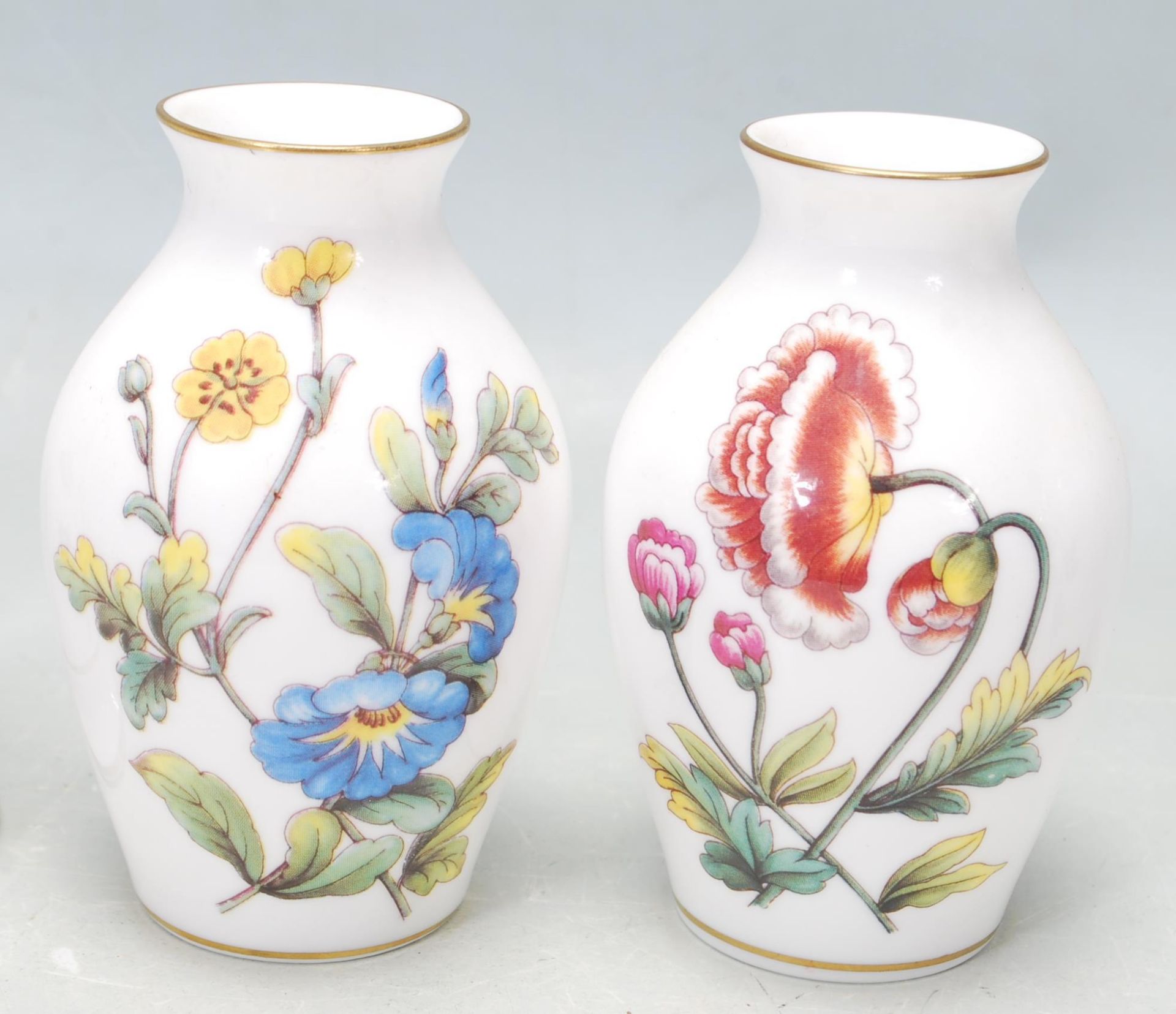 TWELVE COMPTON & WOODHOUSE SPODE MINIATURE CERAMIC VASES - Image 7 of 9