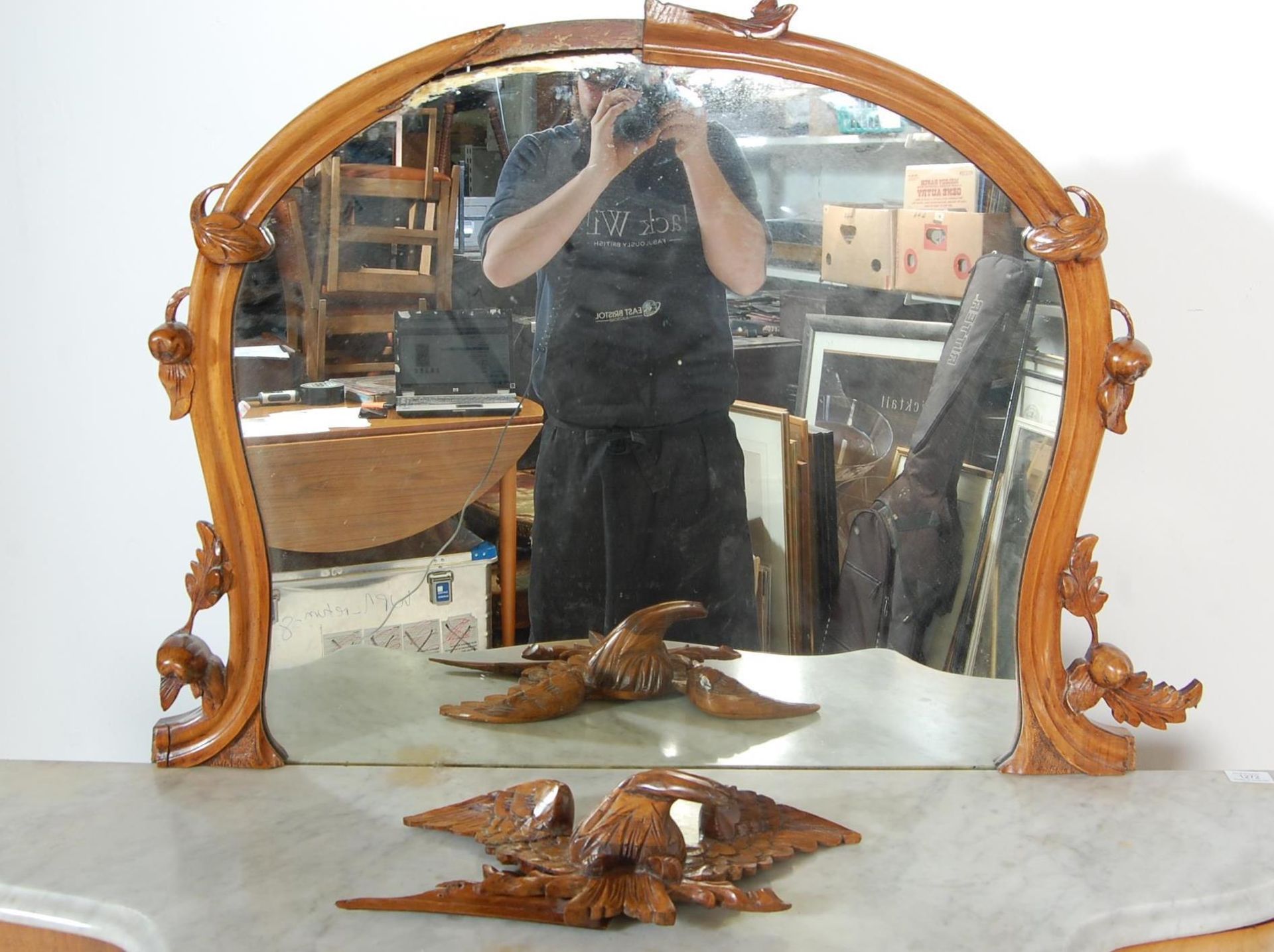 EARLY 20TH CENTURY WALNUT MIRROR BACKED CREDENZA - Image 3 of 5