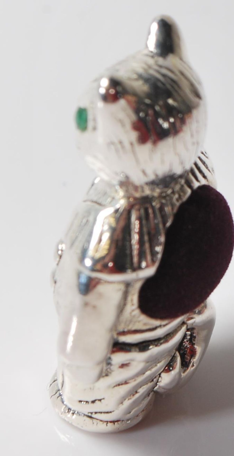 TOM KITTEN SILVER PIN CUSHION WITH GREEN EYES - Image 2 of 5