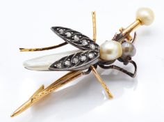 19th Century 18ct Gold & Pearl French Bee Brooch Pin