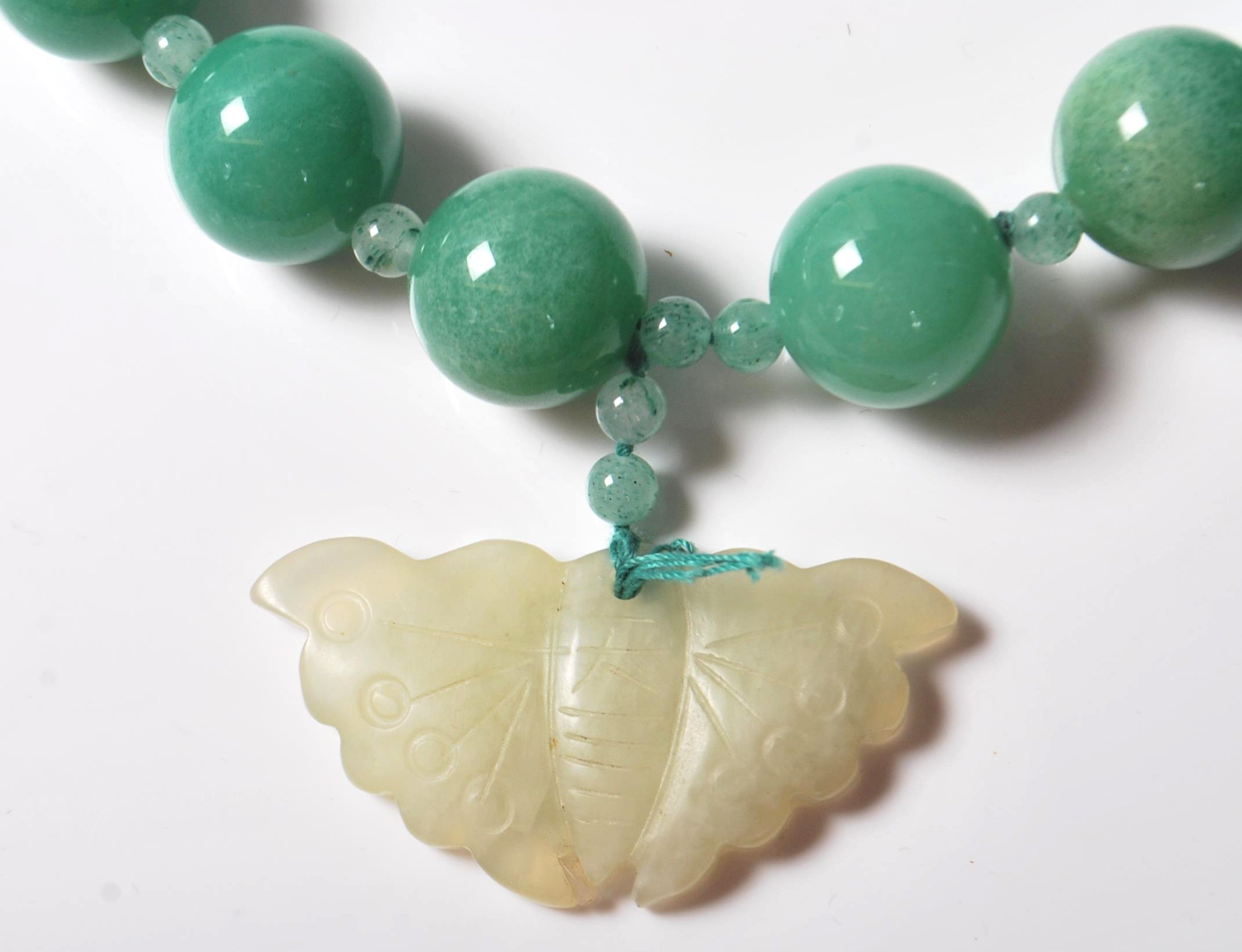 CHINESE JADE BEADED BUTTERFLY NECKLACE - Image 2 of 6