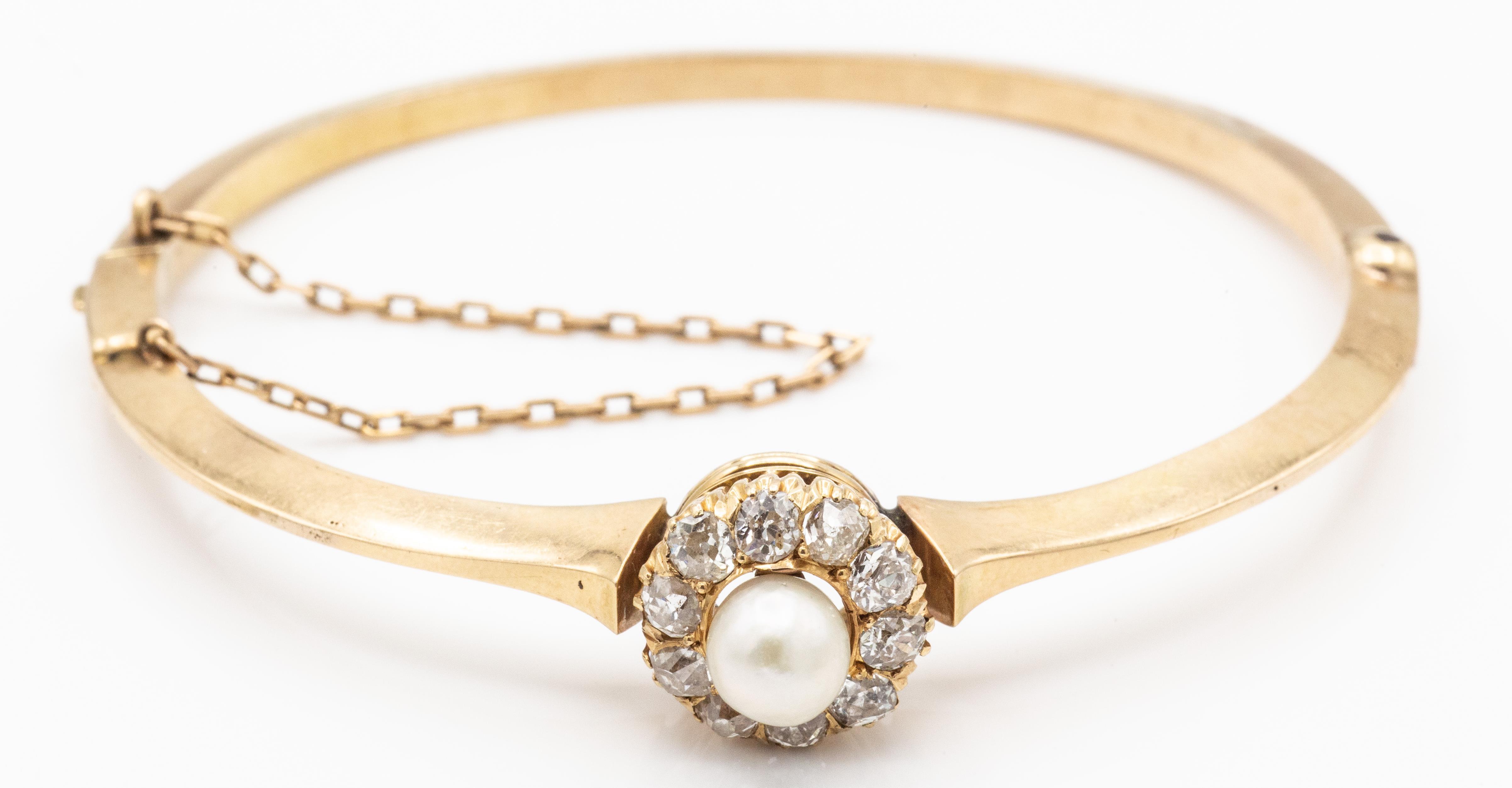 A French 18ct Gold Diamond & Pearl Hinged Bangle - Image 2 of 5