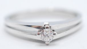 14CT WHITE GOLD DIAMOND SOLITAIRE RING