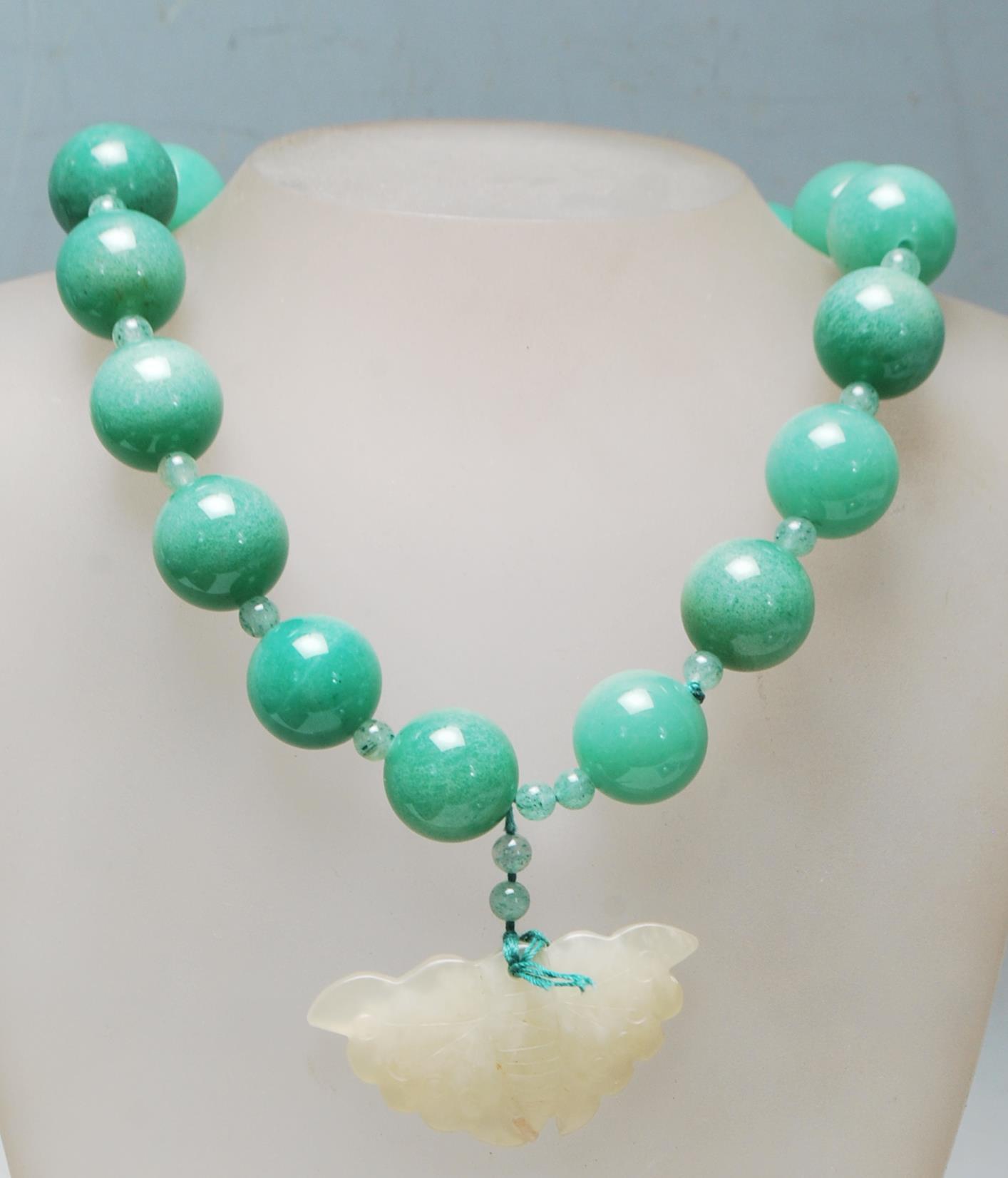 CHINESE JADE BEADED BUTTERFLY NECKLACE - Image 6 of 6