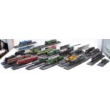 LARGE COLLECTION OF ATLAS EDITIONS 1/76 SCALE TRAINS