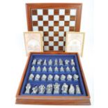 LORD OF THE RINGS - DANBURY MINT TOLKIEN ENTERPRISE CHESS SET