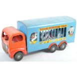 ORIGINAL VINTAGE TRI-ANG CIRUS TRUCK WITH ANIMALS