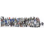 LARGE COLLECTION OF WARHAMMER 40K & OTHER FIGURES