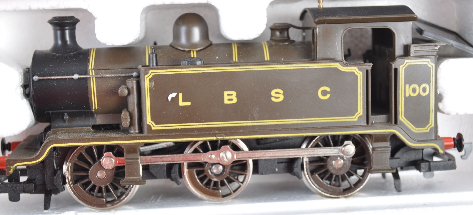 TWO HORNBY RAILWAYS 00 GAUGE BOXED TRAINSET LOCOS - Bild 6 aus 10