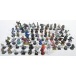 LARGE COLLECTION OF WARHAMMER 40K & FANTASY FIGURES