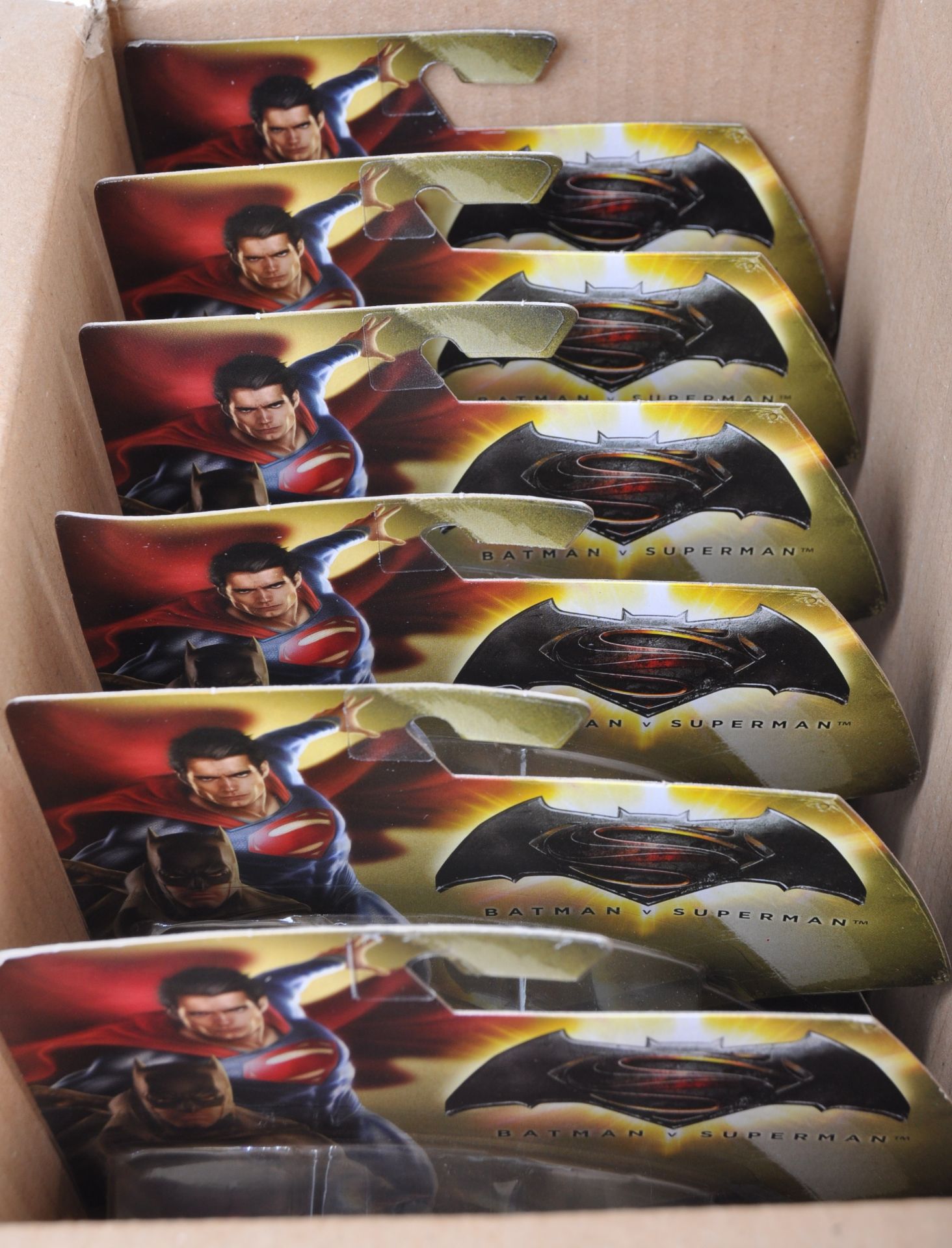 BATMAN V SUPERMAN SUPERMAN ACTION FIGURE MATTEL TRADE BOX - Image 4 of 4