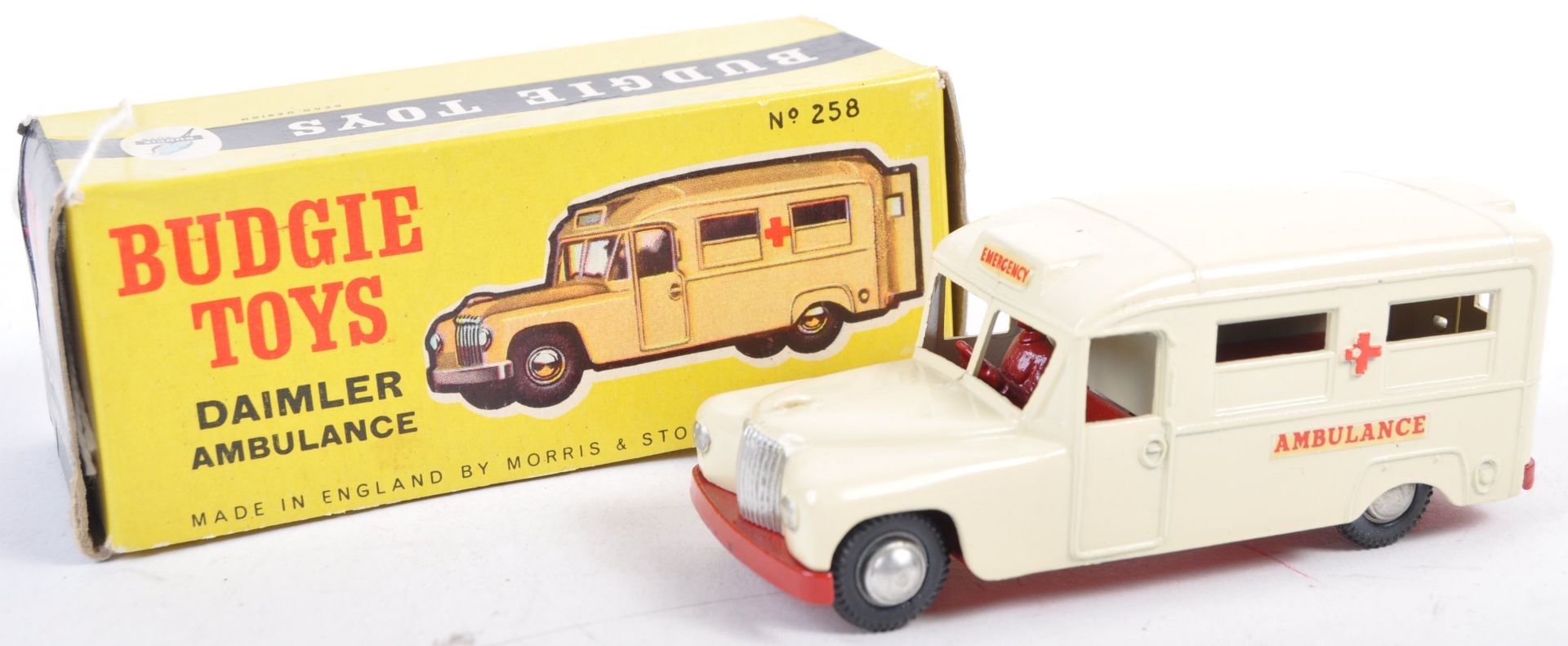 VINTAGE BUDGIE TOYS DIECAST MODEL 258 DAIMLER AMBULANCE