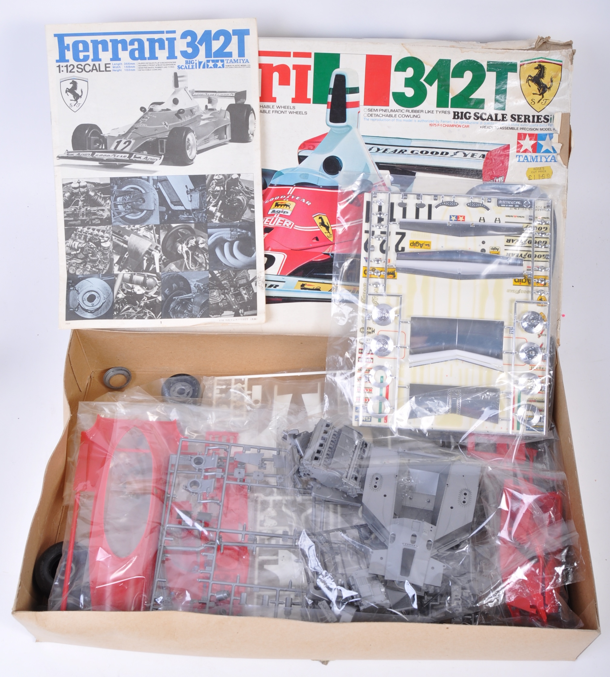 TWO PLASTIC SCALE MODEL KITS - FERRARI AND FORD MODEL A - Image 2 of 4
