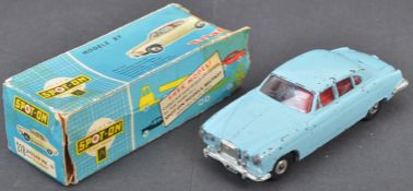 ORIGINAL VINTAGE TRI-ANG SPOT ON DIECAST JAGUAR MARK 10